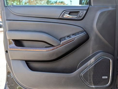 Used 2016 GMC Yukon SLE w/ Convenience Package image 10