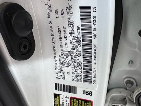 Used 2020 Toyota Tacoma TRD Sport image 29