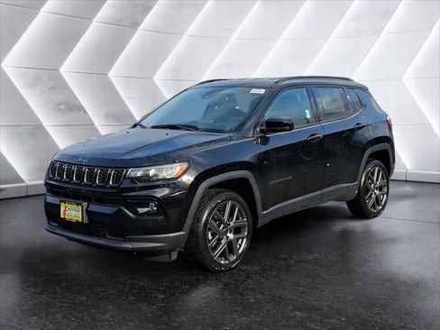 New 2026 Jeep Compass Limited image 18