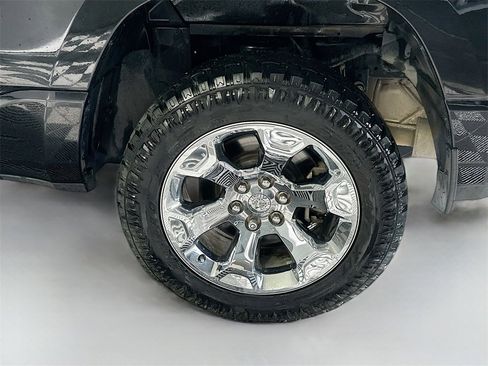 Used 2019 RAM 1500 Big Horn image 32