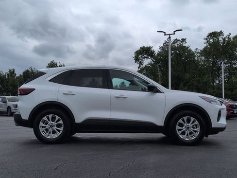 Certified 2023 Ford Escape Active AWD/4WD image 4