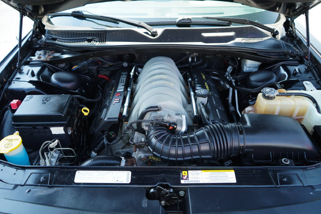 Used 2008 Dodge Challenger SRT8 RWD image 14