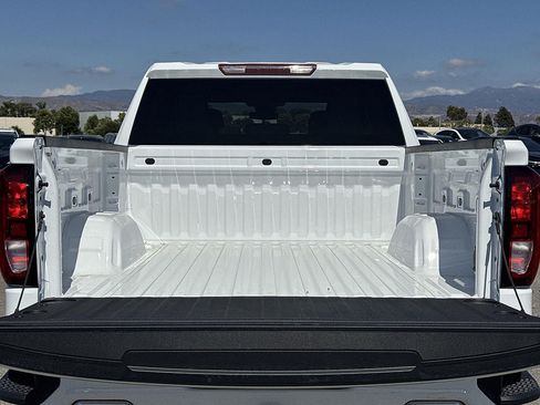 New 2026 GMC Sierra 1500 Elevation w/ X31 Off-Road Package AWD/4WD image 27