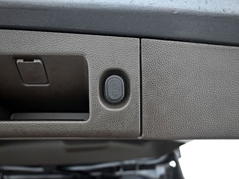 Used 2018 GMC Yukon XL Denali w/ Denali Ultimate Package image 41