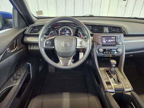 Used 2018 Honda Civic Sport image 12