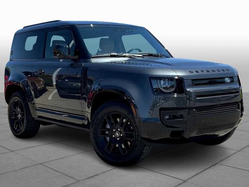 New 2025 Land Rover Defender 90 X-Dynamic SE image 2