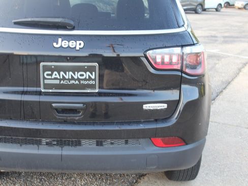 Used 2024 Jeep Compass Latitude w/ Altitude Special Edition AWD/4WD image 4