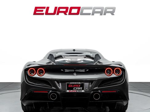 Used 2021 Ferrari F8 Tributo RWD image 4