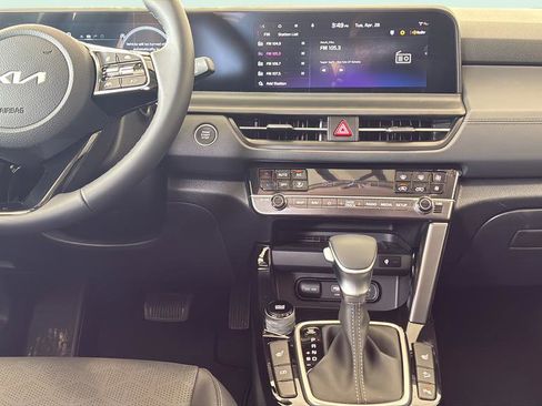 New 2026 Kia Seltos EX FWD image 32