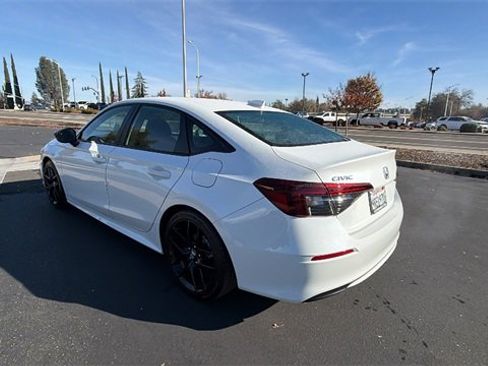 Used 2025 Honda Civic Sport image 6