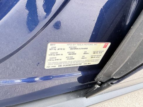 Used 2017 Tesla Model X 75D image 30