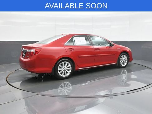 Used 2014 Toyota Camry XLE w/ Leather Package FWD image 7