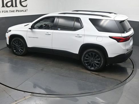 Used 2023 Chevrolet Traverse RS w/ LPO, Floor Liner Package AWD/4WD image 43