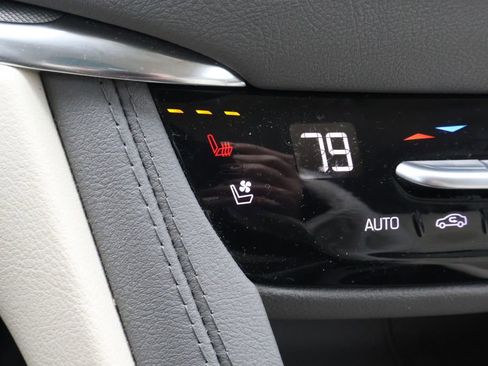 Used 2023 Cadillac XT5 Premium Luxury image 26