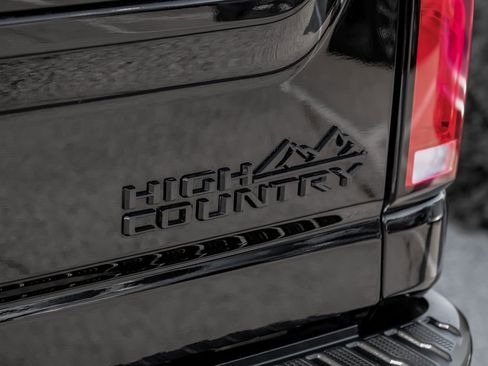 Used 2024 Chevrolet Silverado 2500 High Country w/ High Country Premium Package image 62