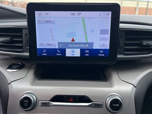 Used 2023 Ford Explorer XLT w/ Equipment Group 202A image 31