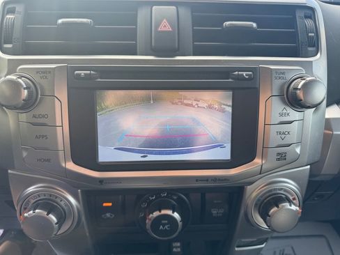 Used 2019 Toyota 4Runner SR5 AWD/4WD image 18