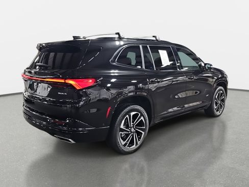 Used 2025 Buick Enclave Sport Touring w/ Super Cruise Package image 5