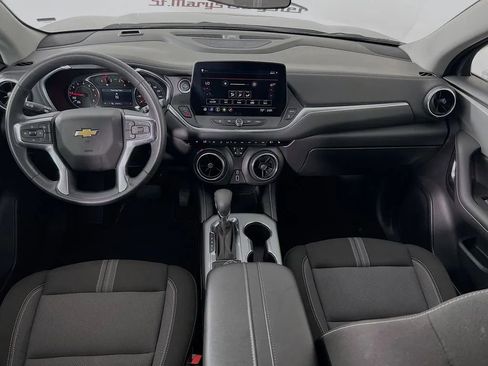 Used 2025 Chevrolet Blazer LT AWD/4WD image 21