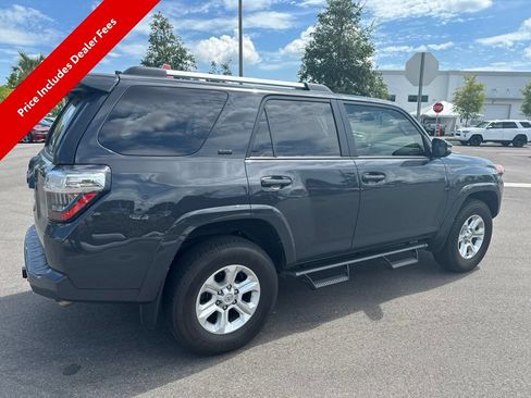 Used 2024 Toyota 4Runner SR5 Premium w/ Moonroof Package AWD/4WD image 4