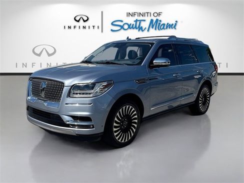 Used 2020 Lincoln Navigator Black Label w/ Cargo Convenience Package image 3