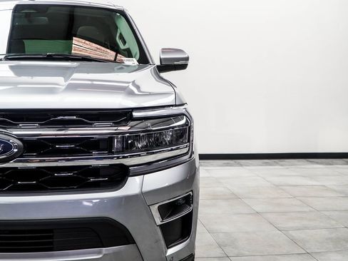 Used 2024 Ford Expedition Max Limited image 4