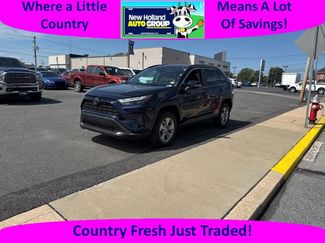 Used 2022 Toyota RAV4 XLE image 1