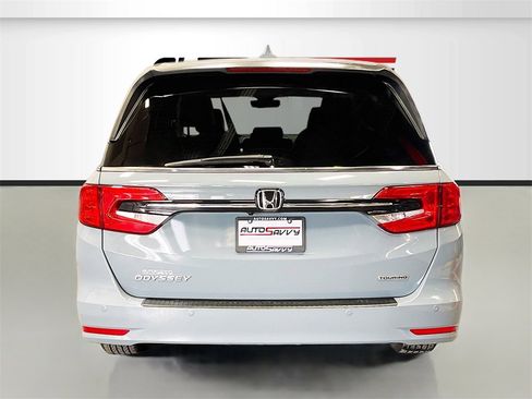 Used 2023 Honda Odyssey Touring image 6