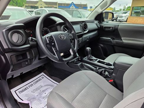 Used 2019 Toyota Tacoma SR AWD/4WD image 21