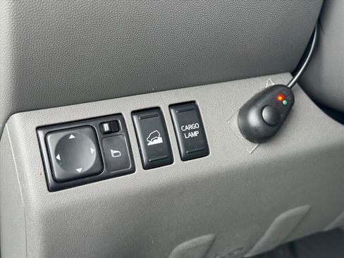 Used 2018 Nissan Frontier SV image 14