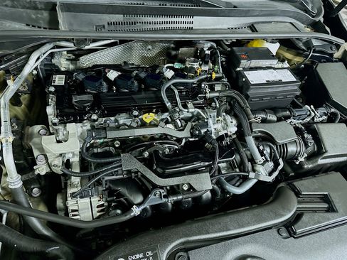 Used 2025 Toyota Corolla LE image 31