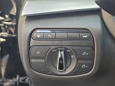 Used 2021 INFINITI QX50 Essential w/ Accent Package image 24