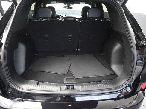 Used 2024 Ford Escape ST-Line image 19