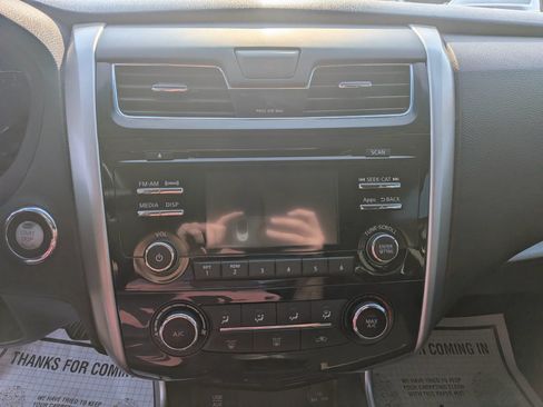 Used 2015 Nissan Altima 2.5 S w/ Special Edition Package FWD image 21