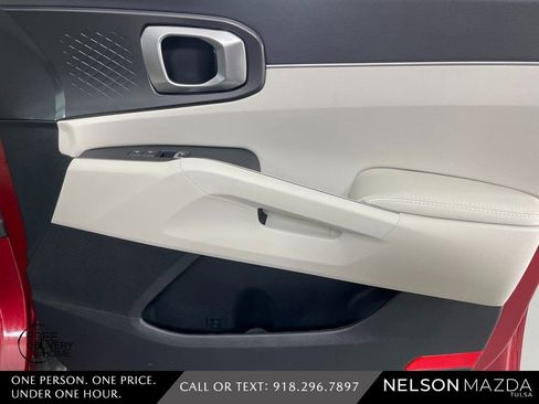 Used 2022 Kia Sorento S w/ Panoramic Sunroof Package image 55