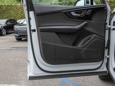 Used 2023 Audi Q7 Premium w/ Towing Package image 22