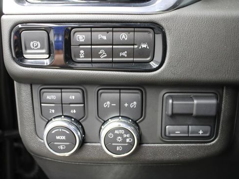 Used 2025 GMC Yukon Denali w/ Denali Reserve Package AWD/4WD image 64