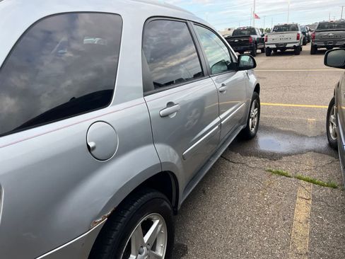 Used 2005 Chevrolet Equinox LT w/ Preferred Equipment Group AWD/4WD image 15