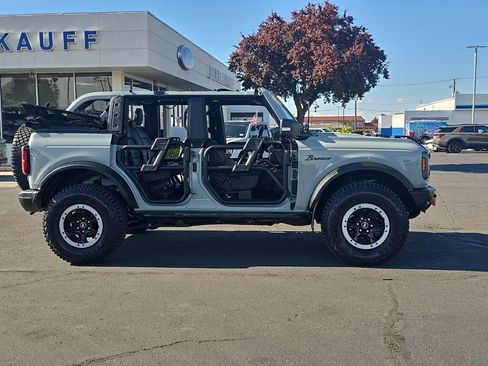 Used 2021 Ford Bronco Badlands AWD/4WD image 2