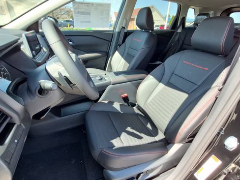 New 2026 Nissan Rogue SV image 10