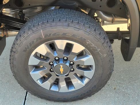 New 2026 Chevrolet Silverado 2500 Custom w/ Custom Value Package image 5