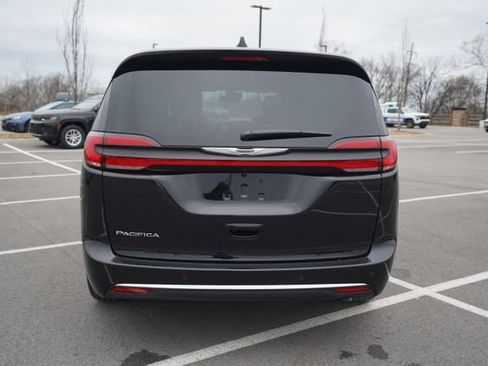 New 2026 Chrysler Pacifica Select FWD image 6