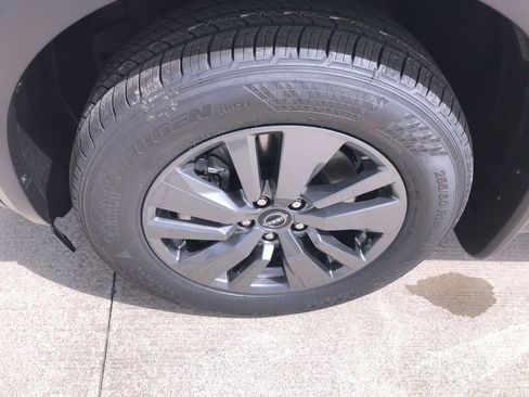 New 2026 Nissan Pathfinder SV AWD/4WD image 10