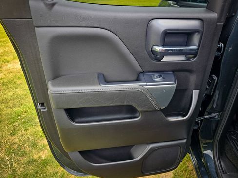 Used 2018 Chevrolet Silverado 1500 LT w/ All Star Edition AWD/4WD image 31
