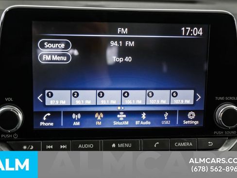 Used 2025 Nissan Altima 2.5 SV FWD image 37