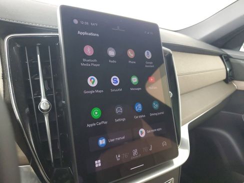 Certified 2025 Volvo XC90 B6 Plus image 27