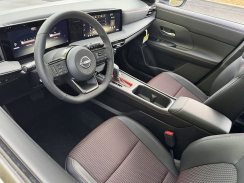 New 2026 Nissan Kicks SR w/ SR Premium Package AWD/4WD image 29