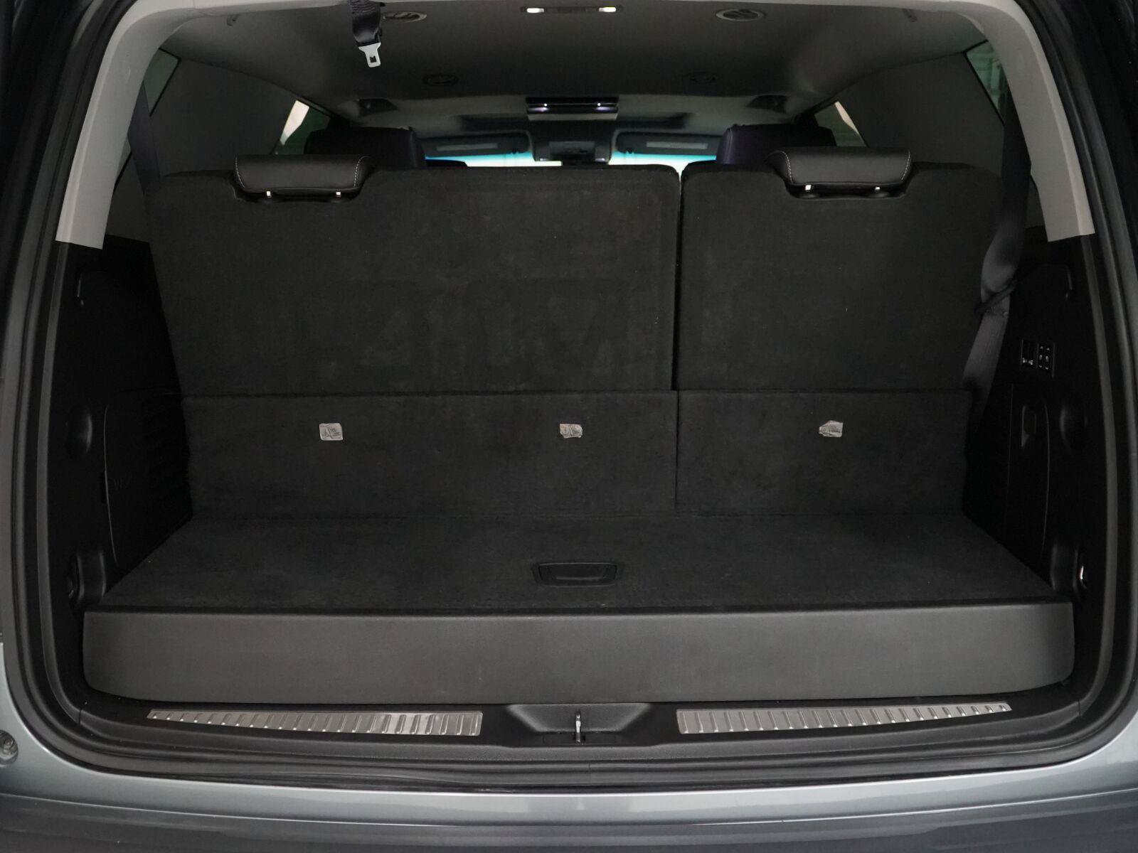 Used 2019 Chevrolet Tahoe LT RWD image 28