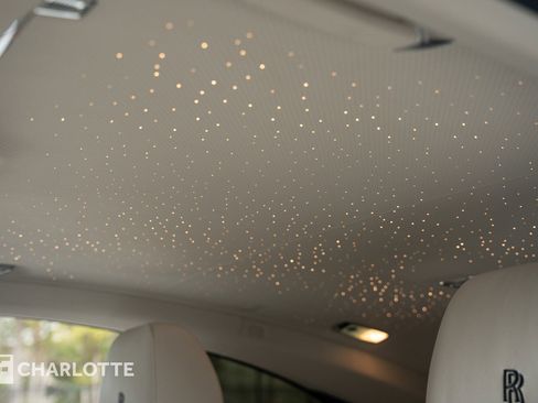 Used 2019 Rolls-Royce Wraith image 18