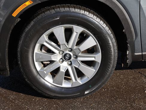 Used 2023 Hyundai Palisade SEL image 11